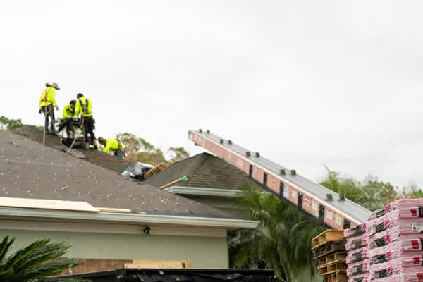 Westfall Roofing - Large Community Repair in Tampa, FL